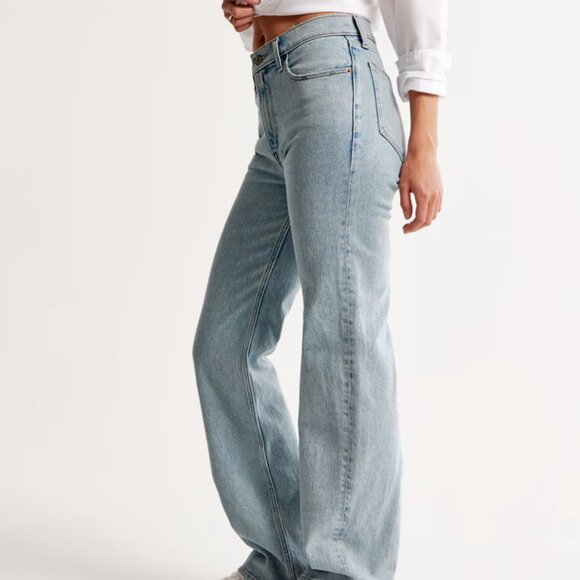Curve Love 90's High Rise Relaxed jean - Picture 3 of 12